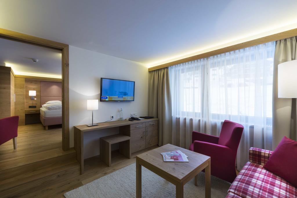 Hotel Garni Panorama Lech am Arlberg Szoba fotó